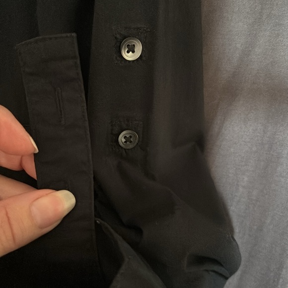 Old Navy black blouse - Picture 6 of 8